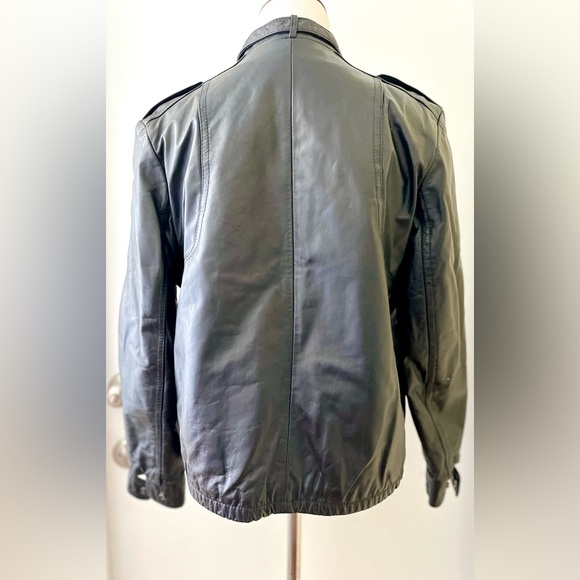 Vintage Leather Jacket 70s/80s Black Unisex Moto Bomber Size M/L Tab Shoulder - Picture 12 of 15